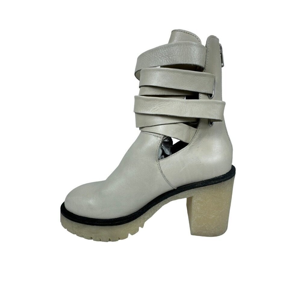 Free People Jesse Cut Out Boots Frost (Creme) 39/8.5 Leather New With Flaws Lug - Picture 2 of 16
